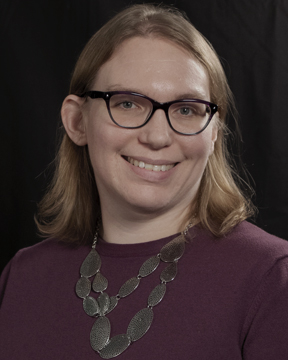 Lindsey Head Shot