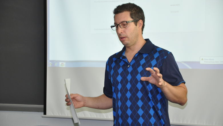 Michael Vicaro teaches an Effective Speech class