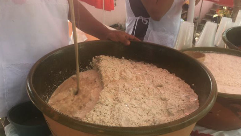 mixing bowl with maize